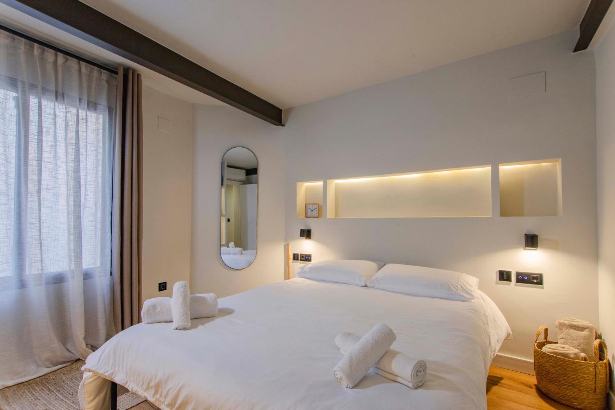 Apartamento Acogedor Frente A Mercat Central Valencia Bagian luar foto