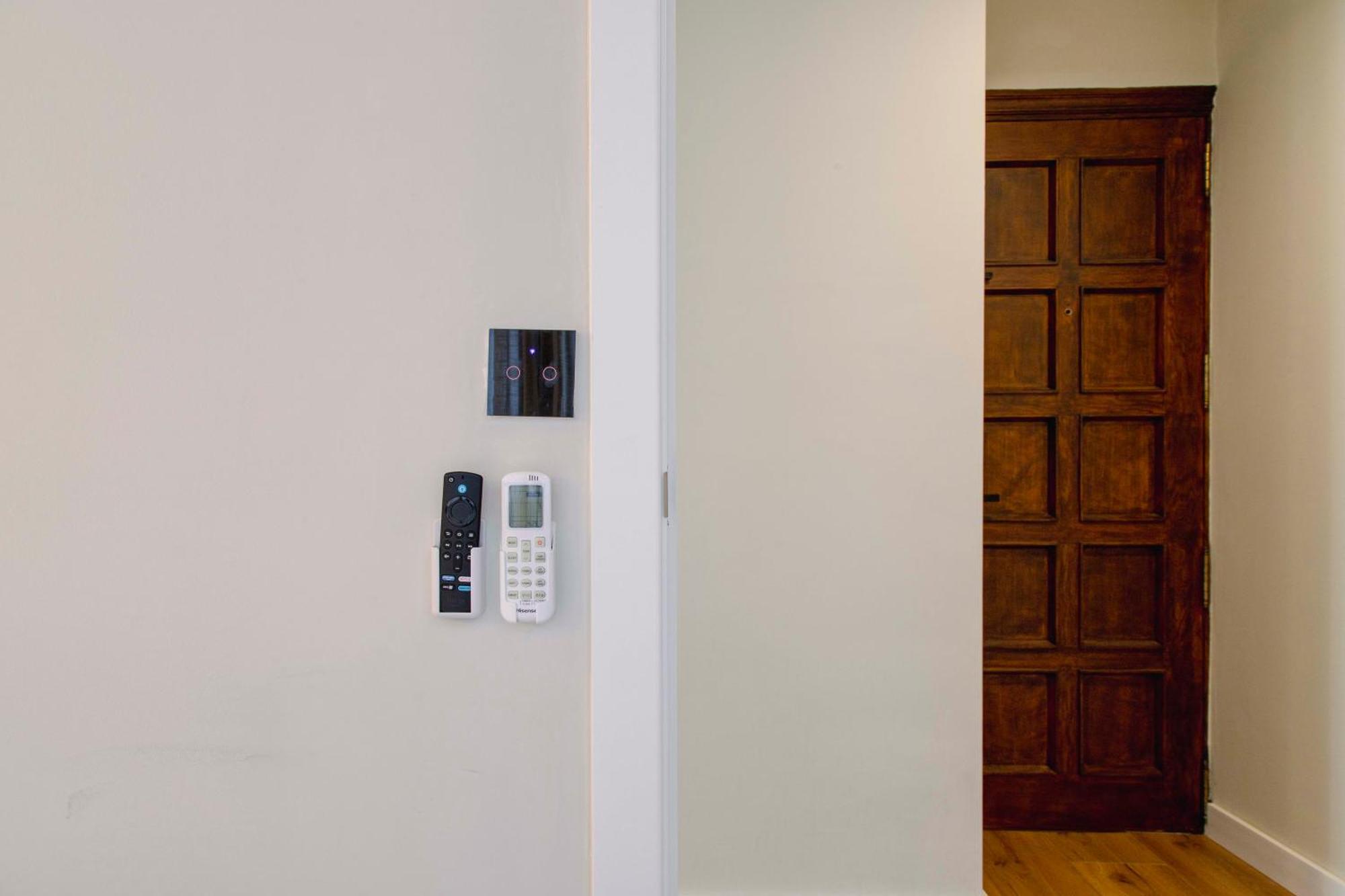 Apartamento Acogedor Frente A Mercat Central Valencia Bagian luar foto