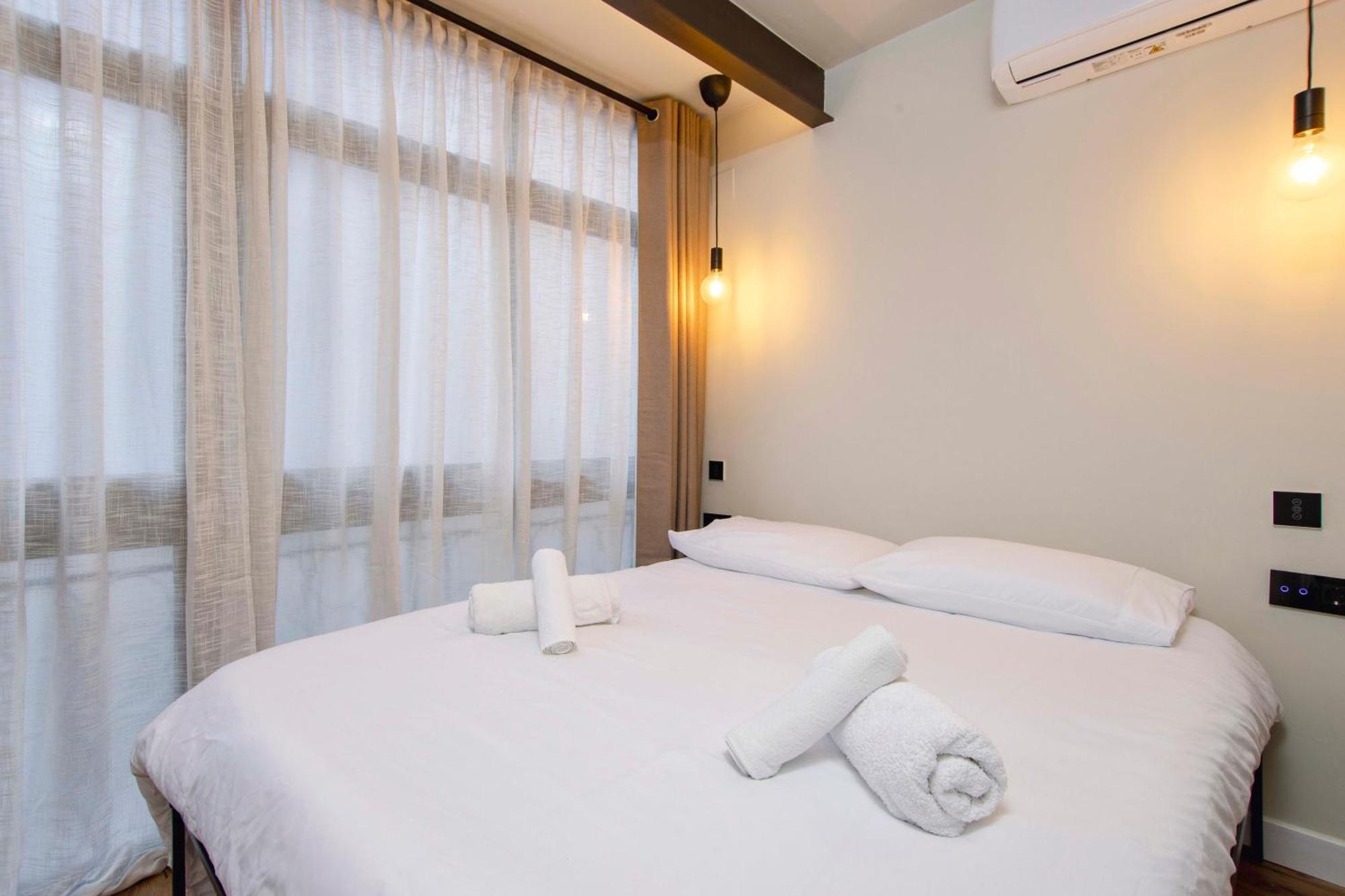 Apartamento Acogedor Frente A Mercat Central Valencia Bagian luar foto